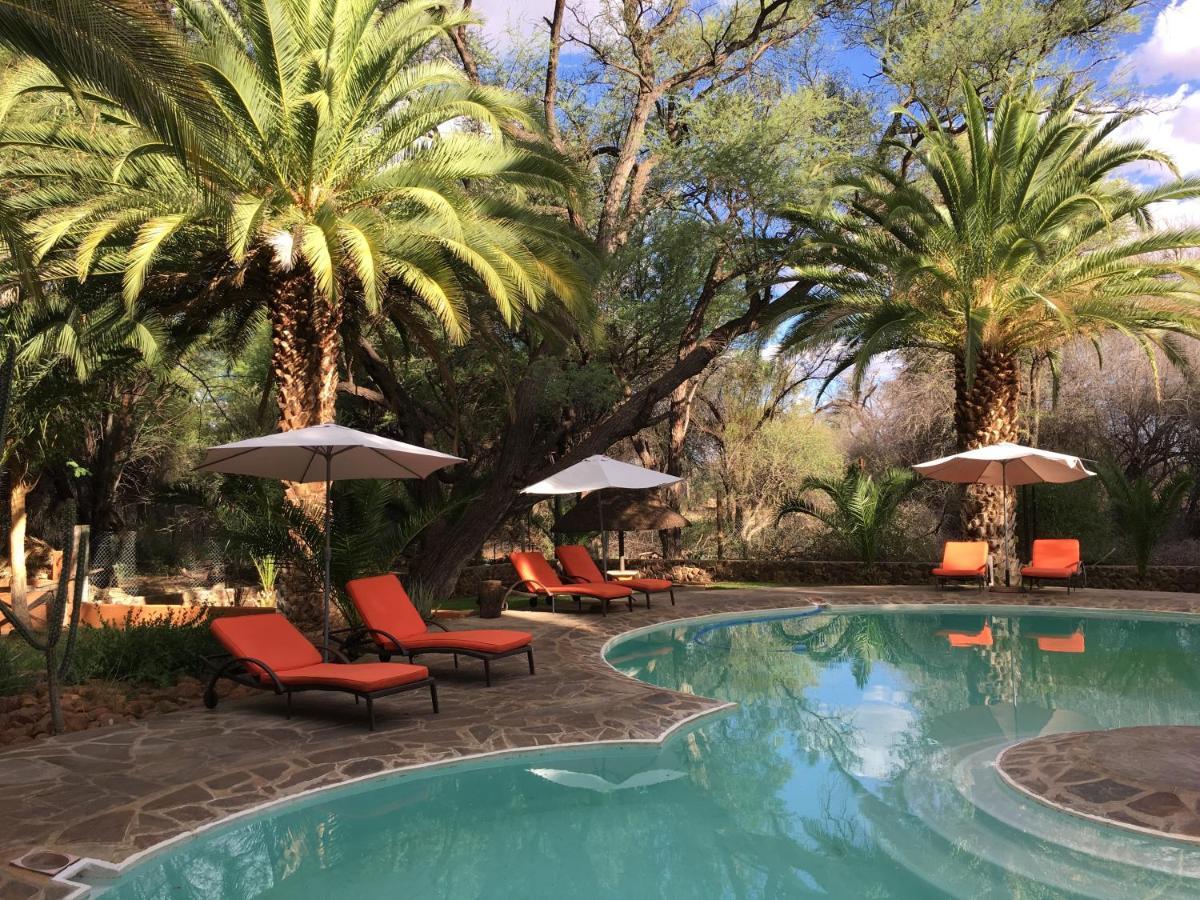 Omaruru Game Lodge Bagian luar foto