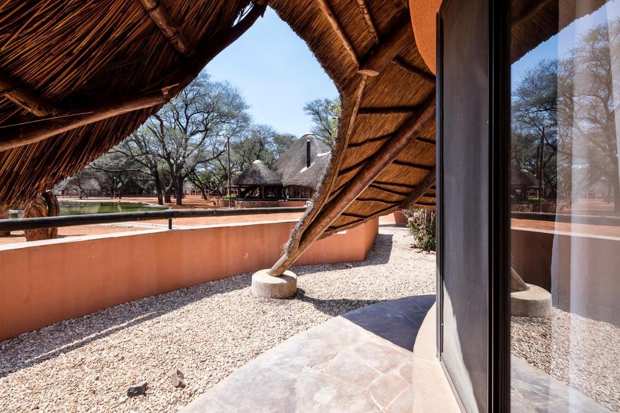 Omaruru Game Lodge Bagian luar foto