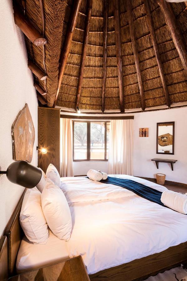 Omaruru Game Lodge Bagian luar foto